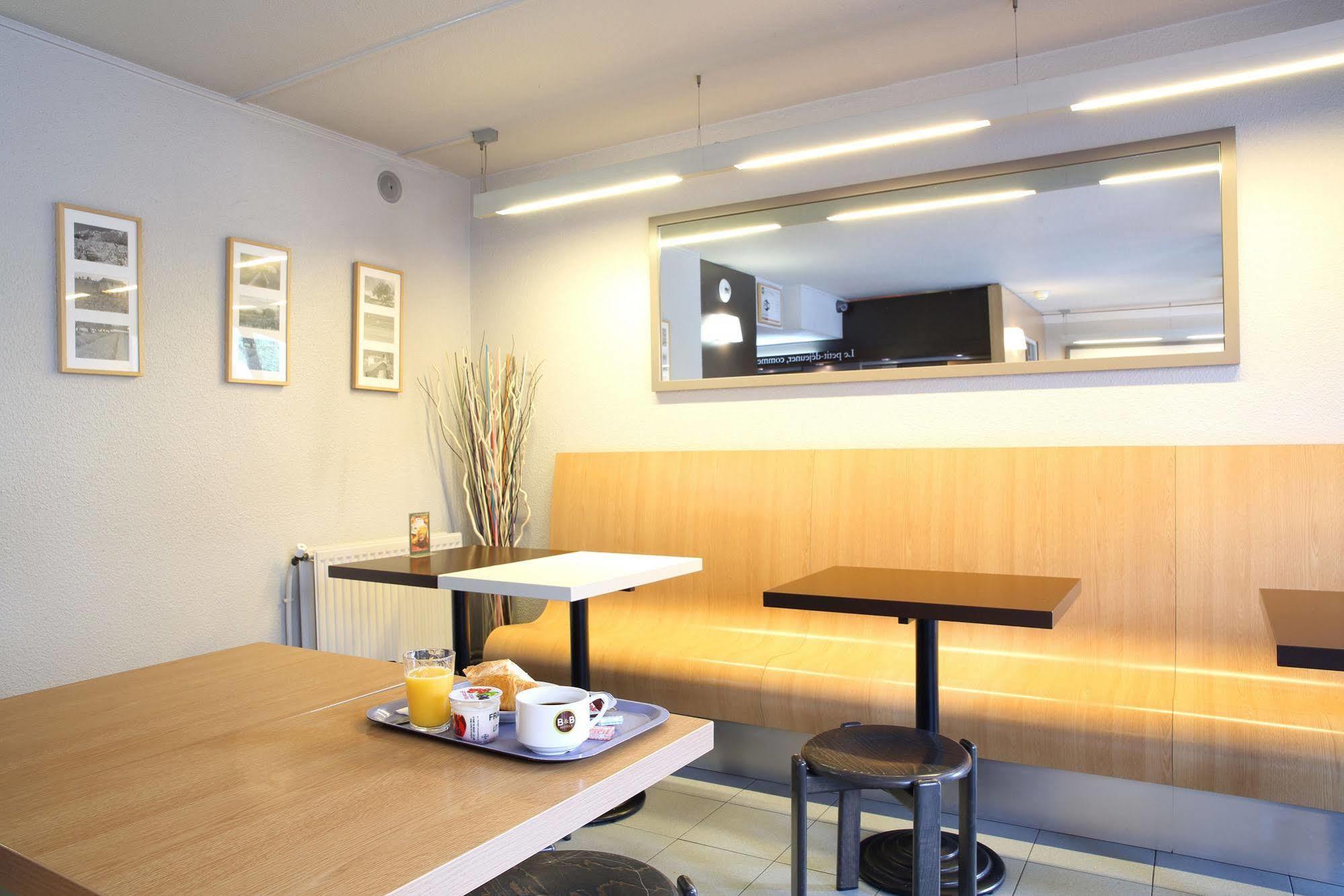 B&B Hotel Toulon La Seyne Sur Mer ภายนอก รูปภาพ